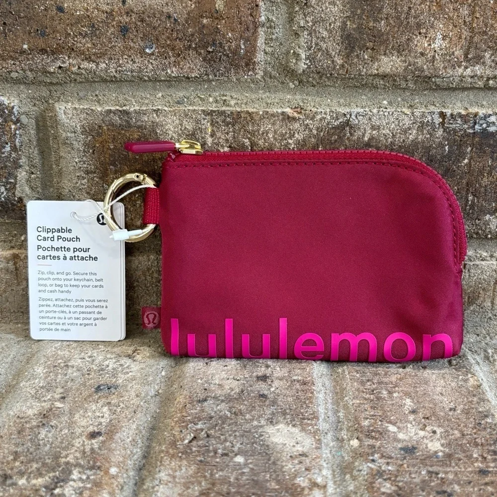 NWT Lululemon Clippable Card Pouch In Berry Rumble/Jewelled Magenta/Gold